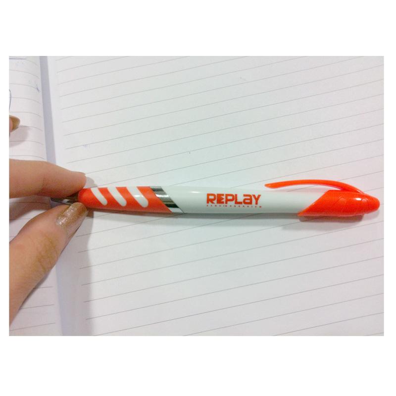ปากกาพลาสติก PP118