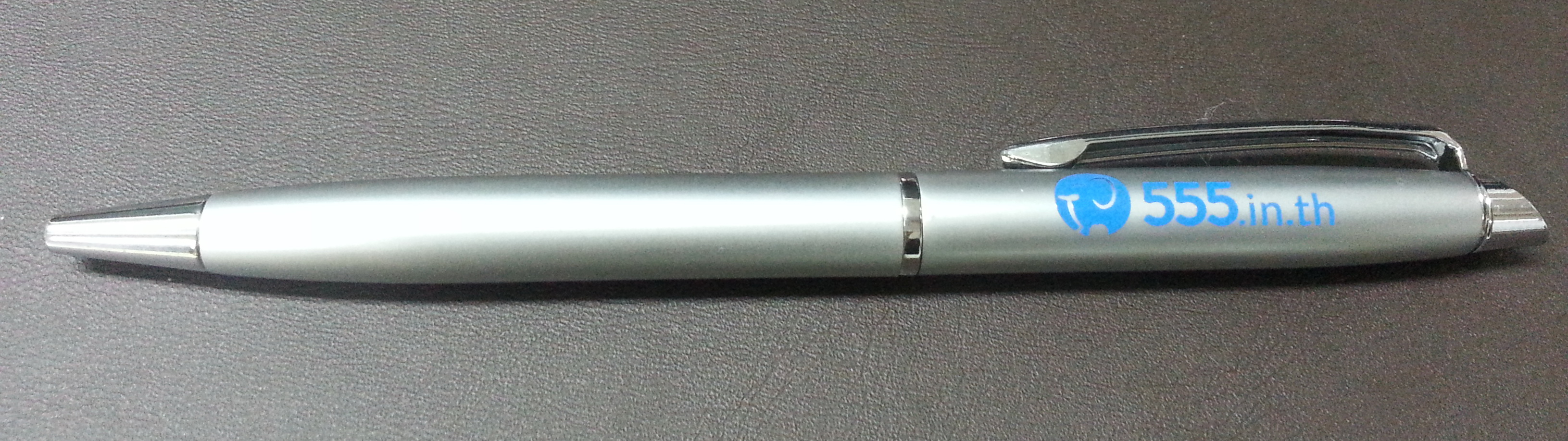 ปากกา 555